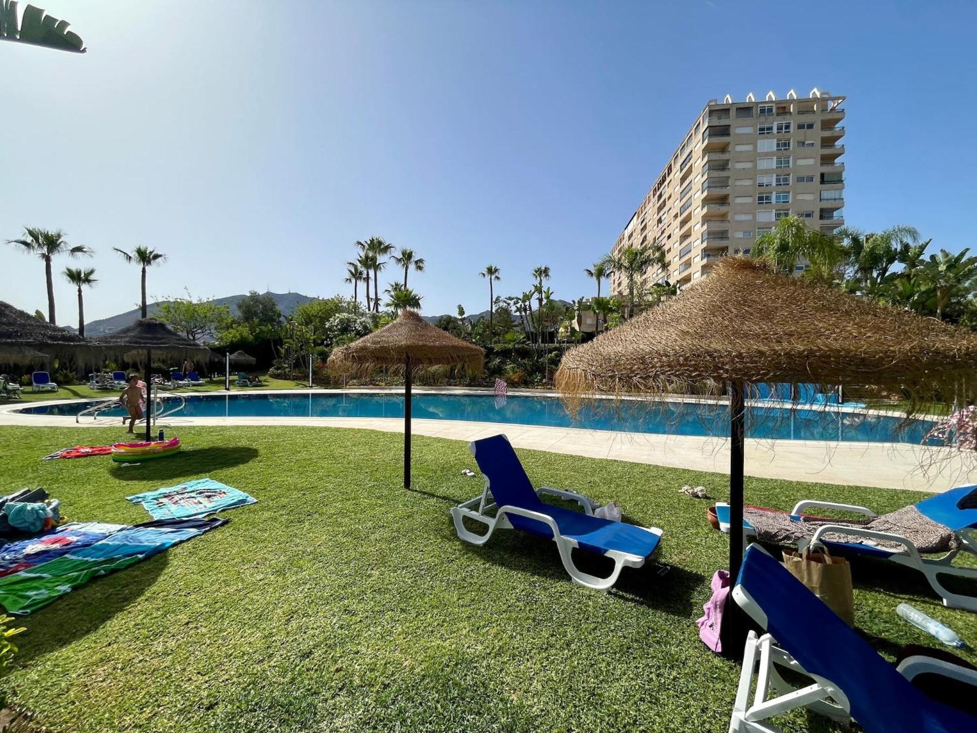 El Coloso de SteraM Flats Benalmádena Exterior foto